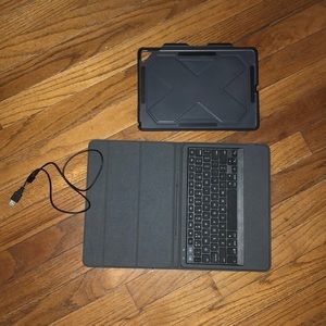 10.5 iPad Pro/Air ZAGG Messenger Case